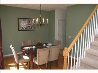 40 Audubon Ln, Hope, RI 02831