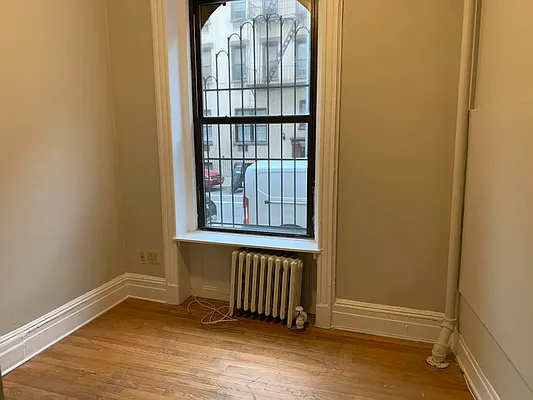 Rented by Century 21 Premier  | media 11
