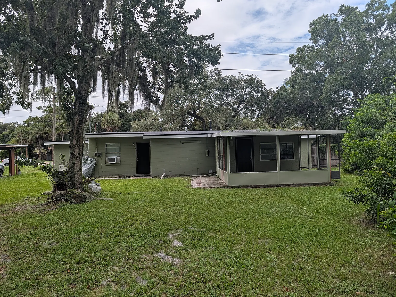 3 bed, 960 sqft, $2,200 — Photo 4