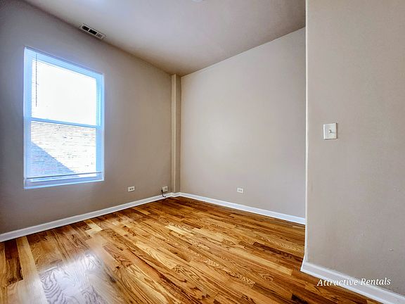 5th image of 1024 W 64th St #2E