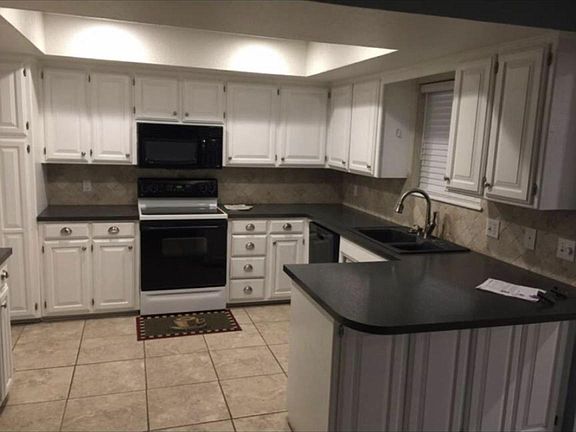 2nd image of 1710 Gingham Ln