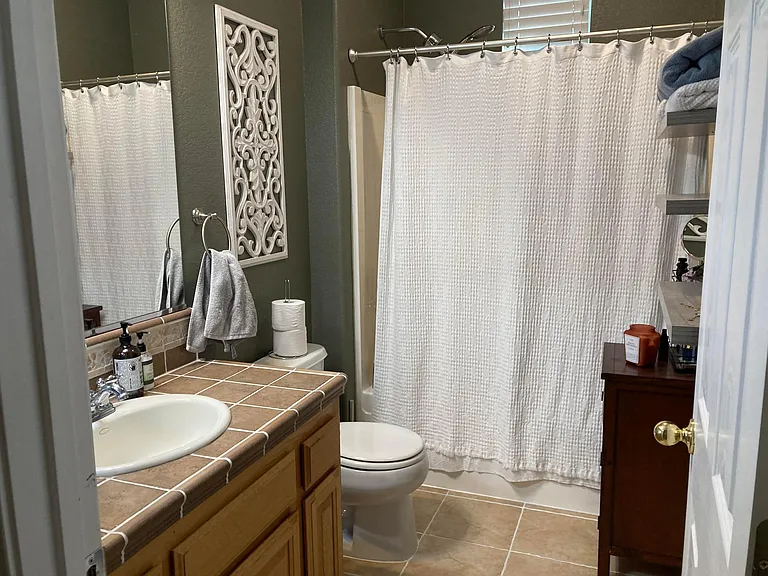 Bathroom 2