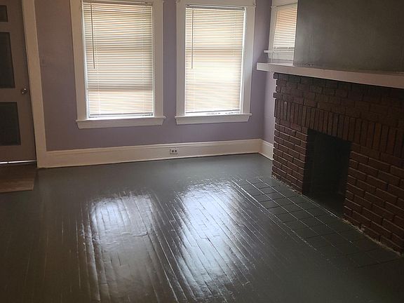 3rd image of 1823 Marloes Ave