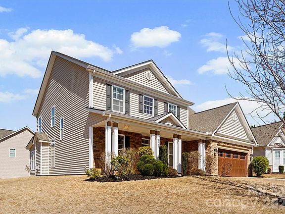 2nd image of 5049 Gladiola Way