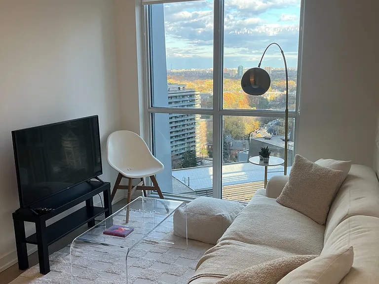 1 Yorkville Ave #1611 — Photo 15