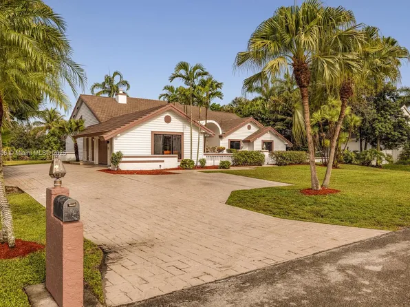 2171 SW 117th Ter, Davie, FL 33325