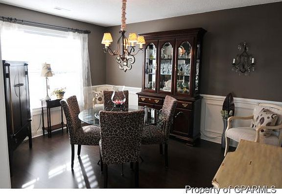 3rd image of 2320 B Sadler Dr