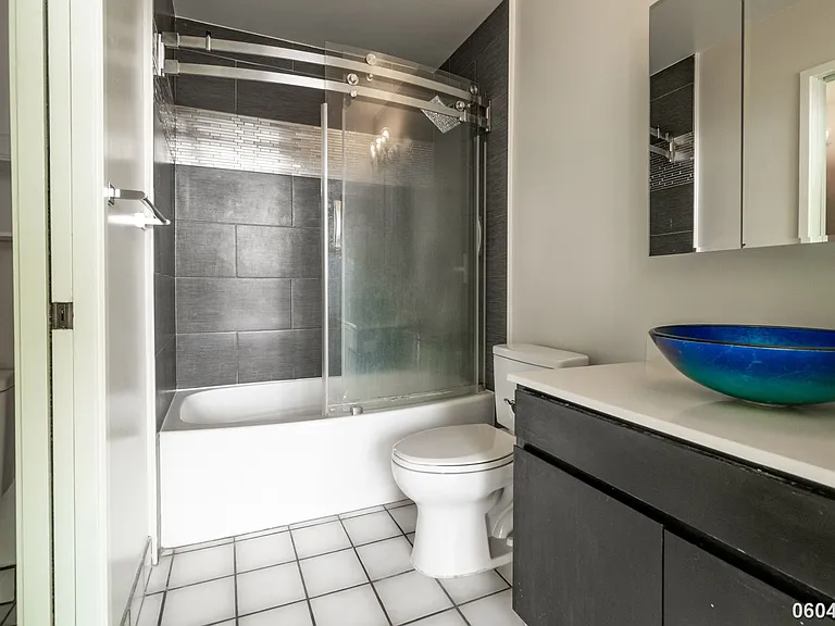 2499 Kapiolani Blvd #3800 — Photo 20