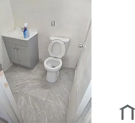 4 bed, 1288 sqft, $1,999 — Photo 3