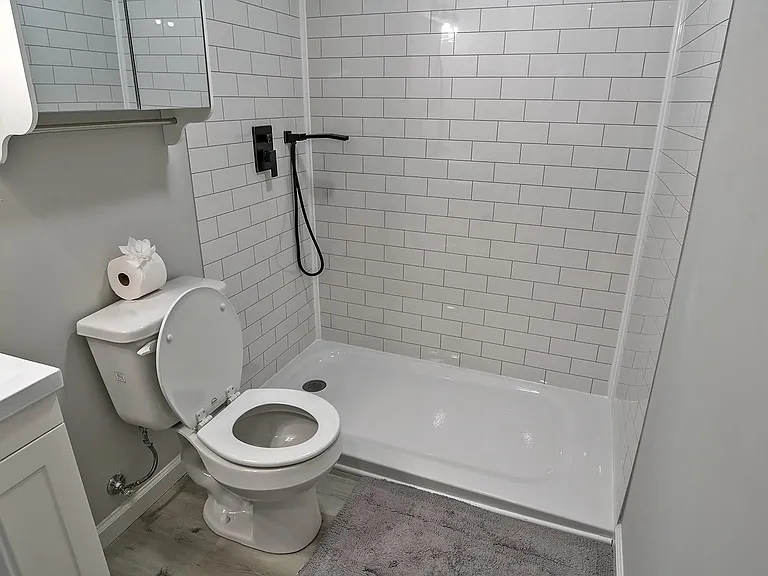 1022 Ash St #1022 — Photo 9