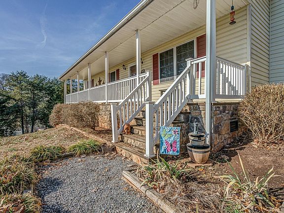 4th image of 1283 Virginia Woods Dr