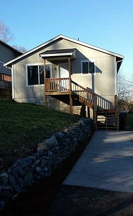 2nd image of 1423 E Morton St