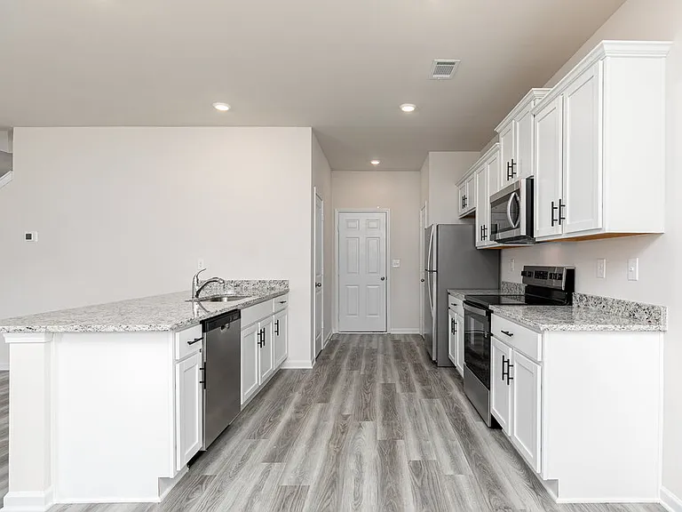 612 Slate Rd — Photo 6