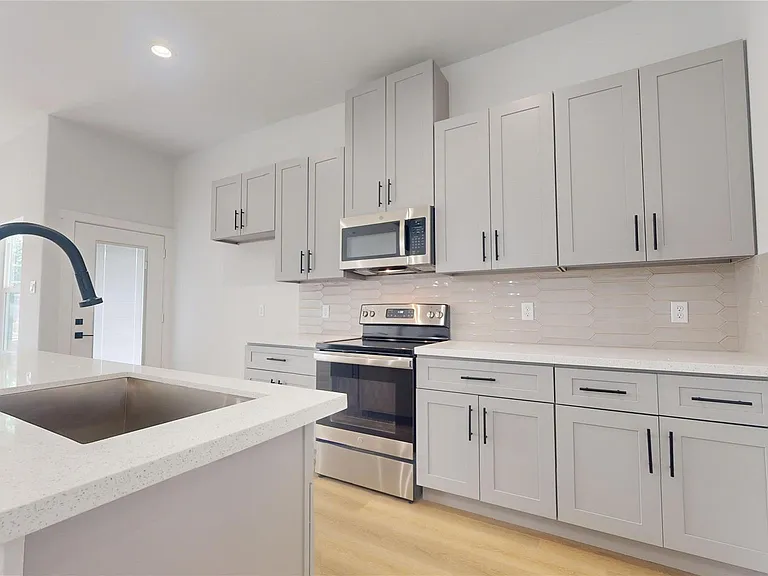 12260 Kirkgard — Photo 10