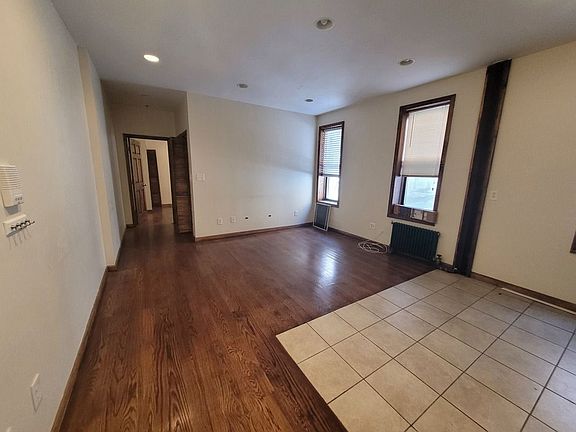 3rd image of 1017 Union St #2I