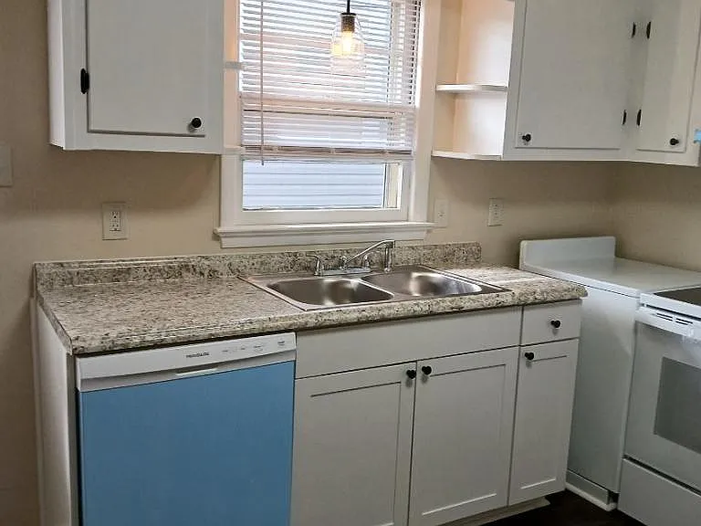 2640 Ballentine Blvd #B — Photo 6