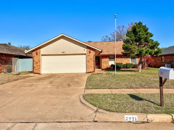 2821 Pinto Trl, Edmond, OK 73012