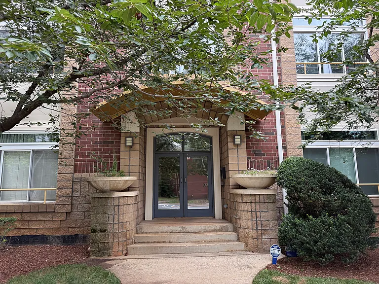 404 N Laurel Ave #5 — Photo 24