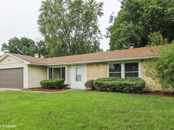 140 Mulford Dr, Elgin, IL 60120