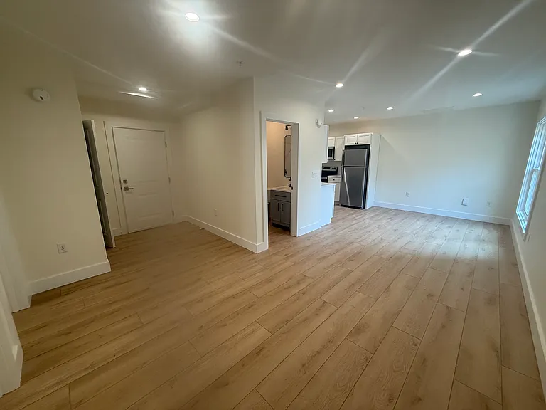 24 Stone St #120 — Photo 2