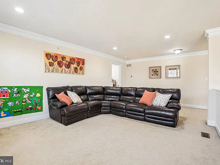 3045 Rainer Rd — Photo 28