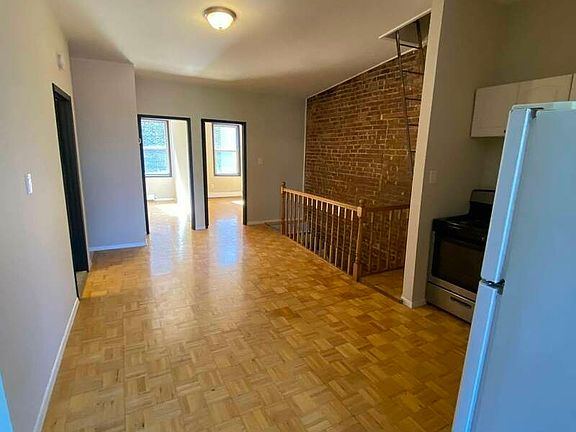 3rd image of 249 Columbia St #3