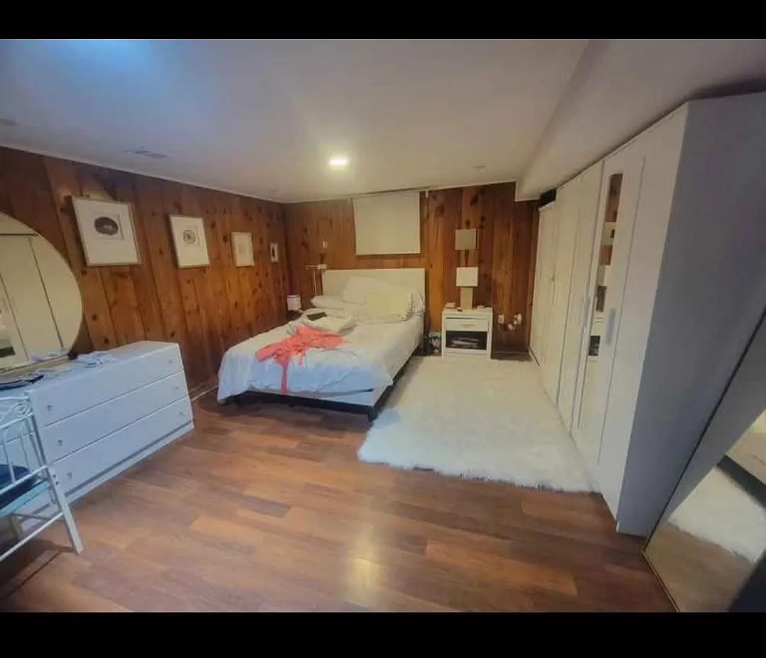 Studio, $1,000 — Photo 2