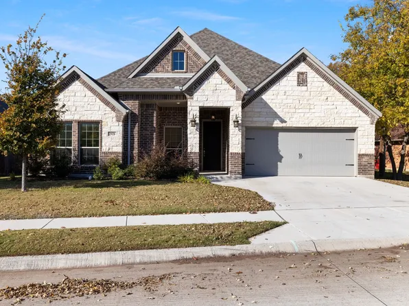 2920 Josie Dr, Decatur, TX 76234