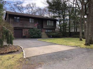182 Southaven Ave, Mastic, NY 11950