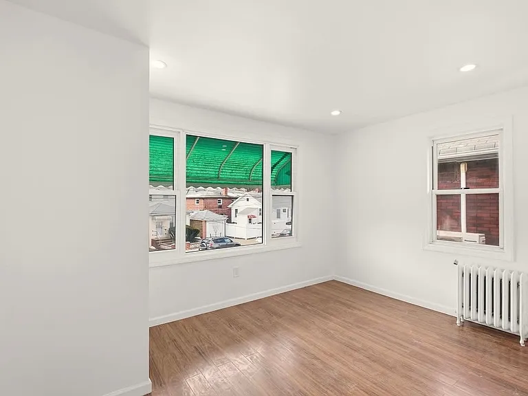 1819 W 3rd St #FULLHOUSE — Photo 6