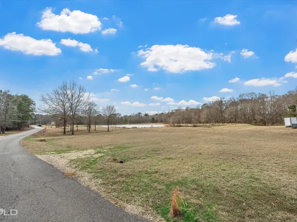 147 Silver Leaf Dr, Benton, LA 71006