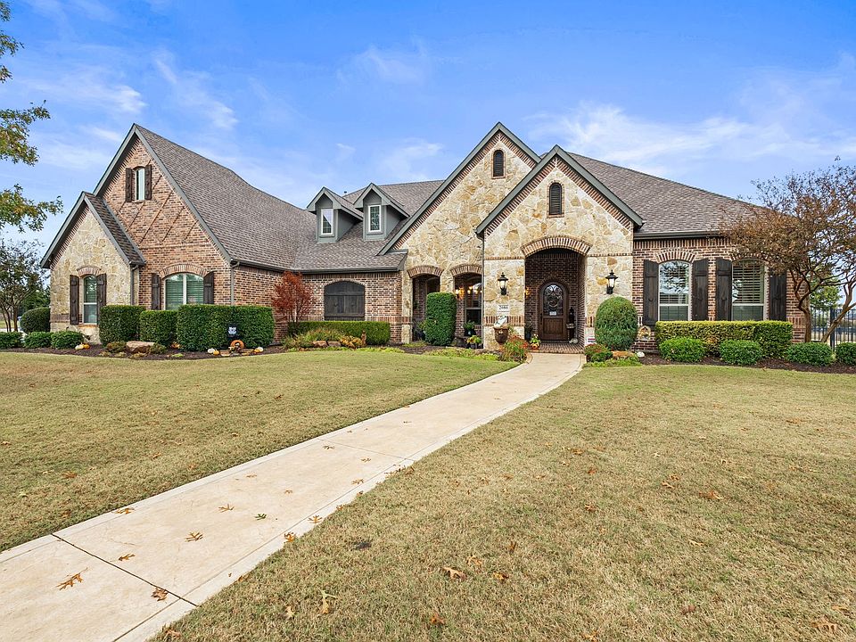 1st image of 2080 Claremont Dr