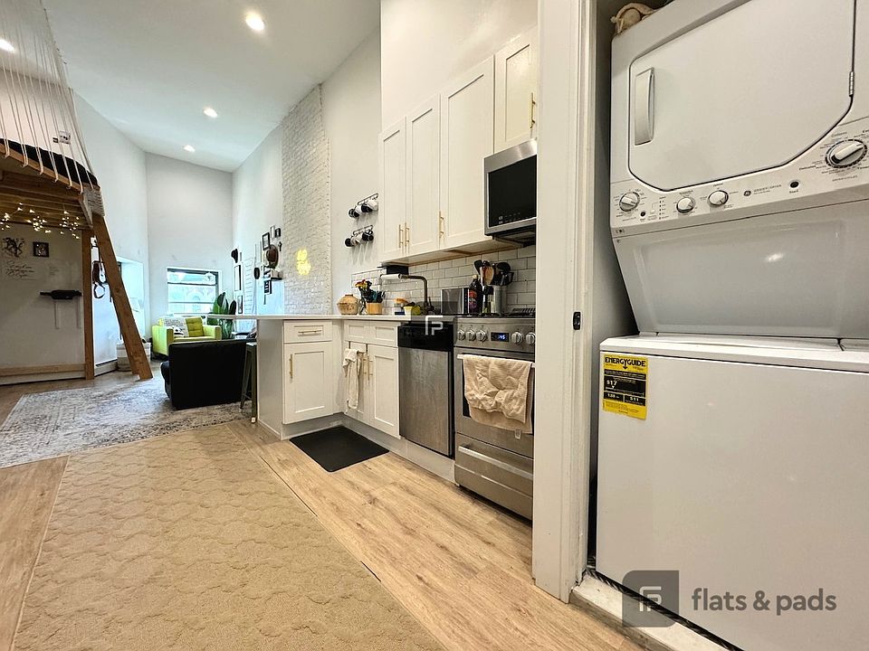 1st image of 189 Jefferson Ave #4C