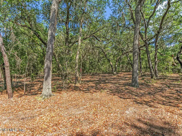 1379 STATE RTE 100, Melrose, FL 32666