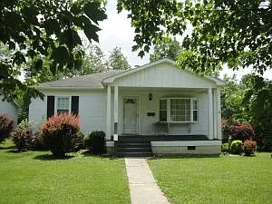 1402 Parrish St photo 1