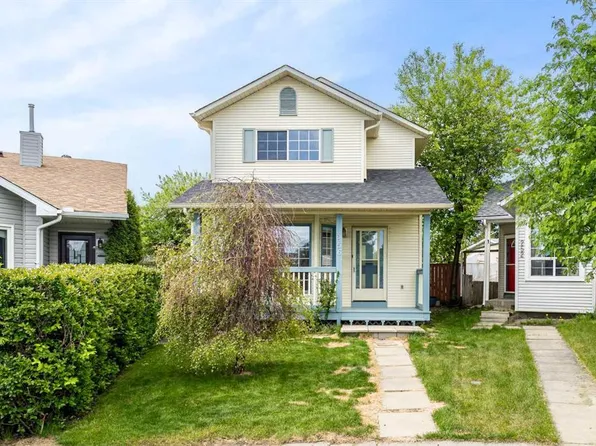 256 N Covington Pl NE, Calgary, AB T3K 4A7