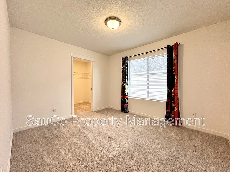 1248 S 28th Ter — Photo 19
