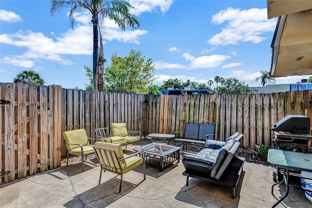 1170-6th-ave-apt-4c-vero-beach-fl-32960-zillow
