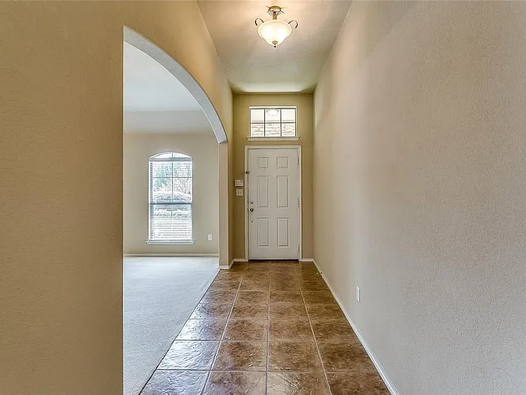 7405 Innisbrook Ln — Photo 4