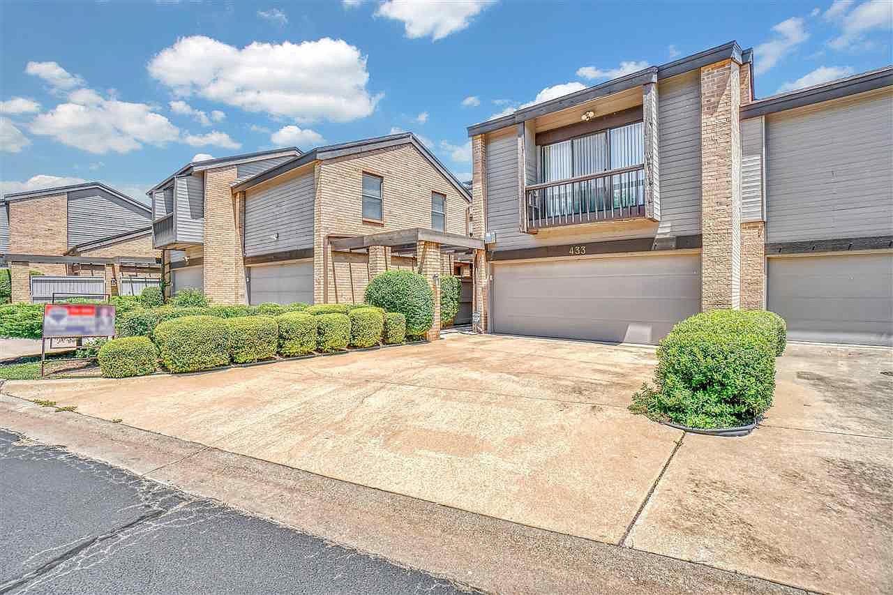 433 NW Chimney Creek Dr