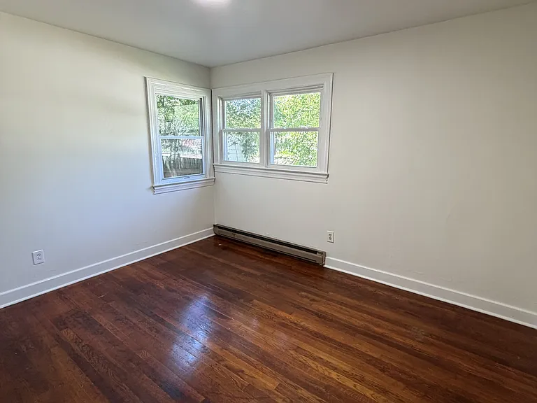 1108 Brittingham St — Photo 10