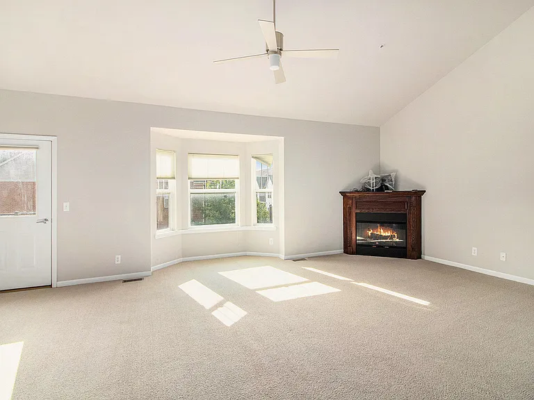 25575 Portico Ln — Photo 5
