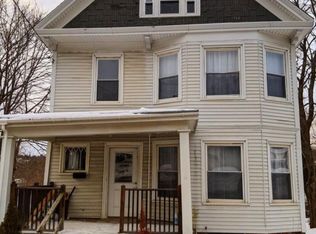 115 Spring St, Dexter, ME 04930