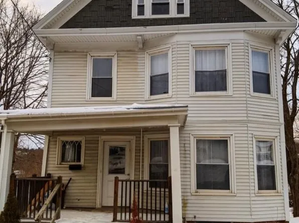 115 Spring Street, Dexter, ME 04930