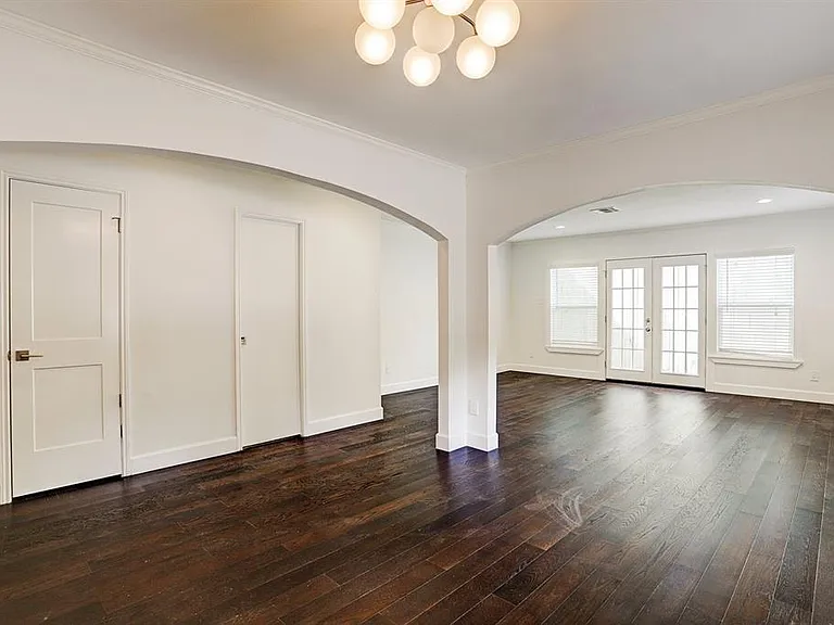 2610 Whitney St #2612 — Photo 4