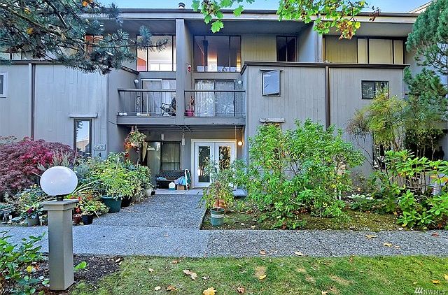 1st image of 6741 137th Pl NE APT 466