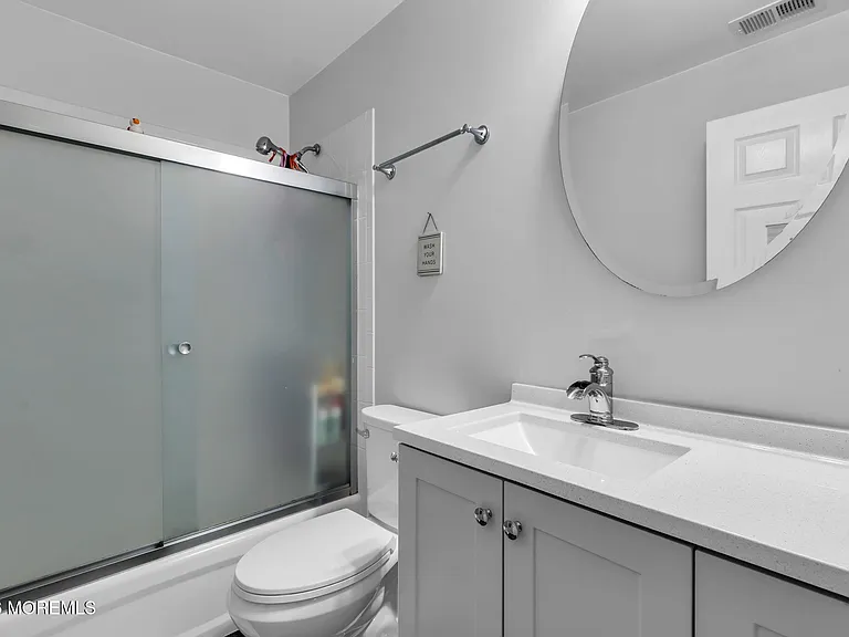 196 Shinnecock Dr — Photo 22