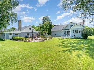 679 W Pine River Rd, Midland, MI 48640
