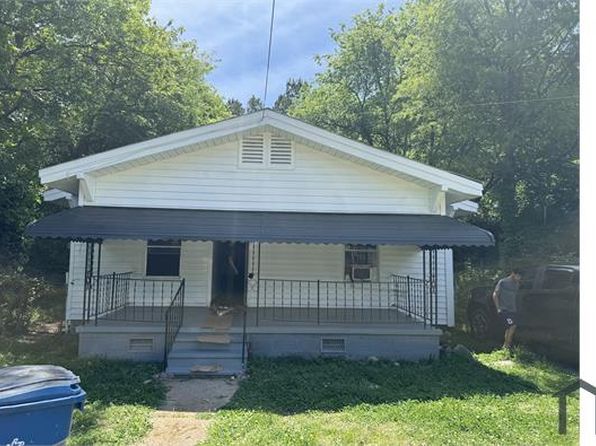 121 Jerry Coleman St