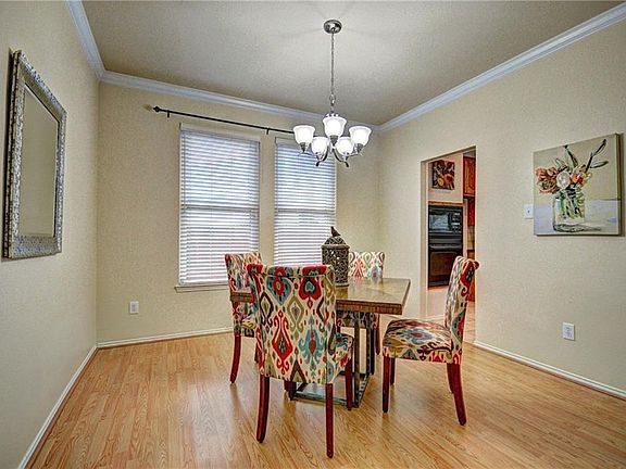 3rd image of 8454 Island Cir